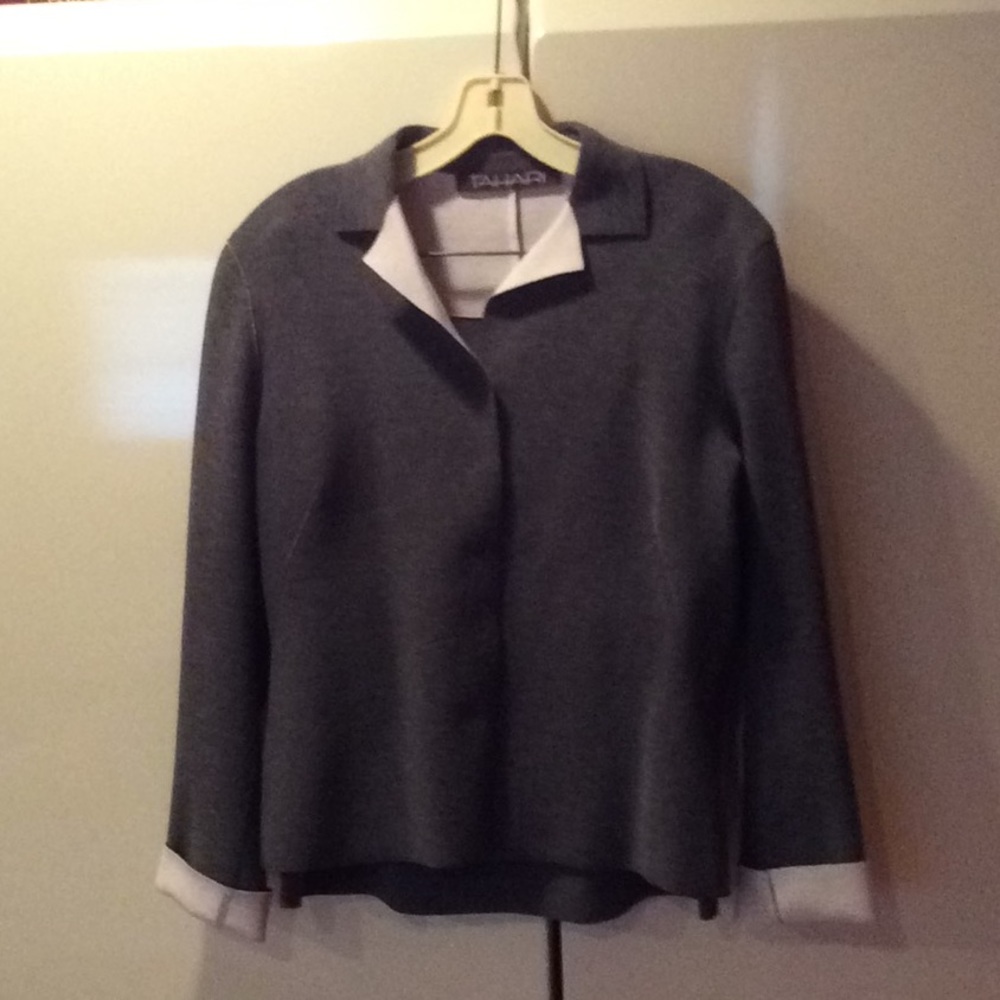 Tahari skirt and jacket suit set